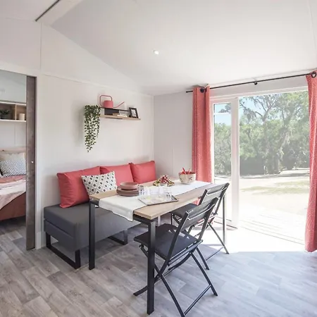 Mobil-home Pmr Avec Terrasse A - Api-1-52-1087 Кемпинг Сент-Илер-де-Рье