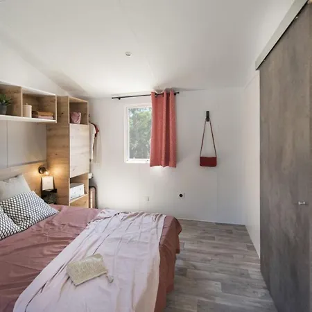 Mobil-home Pmr Avec Terrasse A - Api-1-52-1087 Кемпинг Сент-Илер-де-Рье