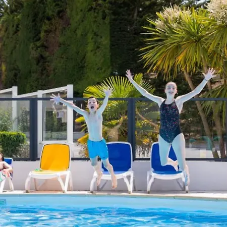 Mobil-home Pmr Avec Terrasse A - Api-1-52-1087 Сент-Илер-де-Рье